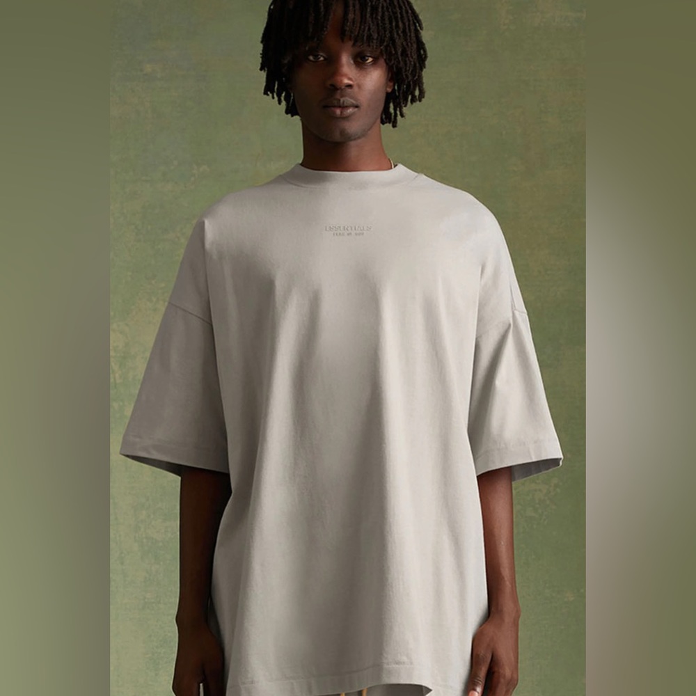 Fear of God Essentials Silver Cloud T-Shirt (NEVER WORN)